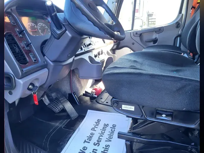 2018 FREIGHTLINER/MERCEDES M2 106