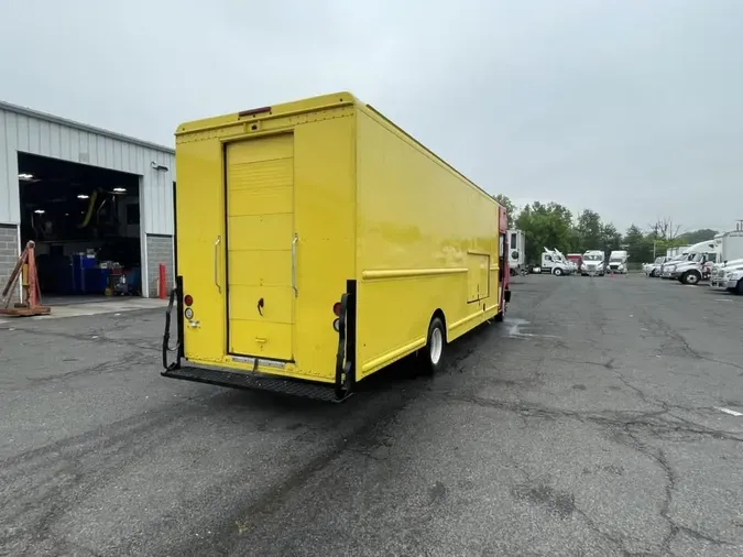 2017 FRTLR CUSTOM CHASSIS CORP MT55