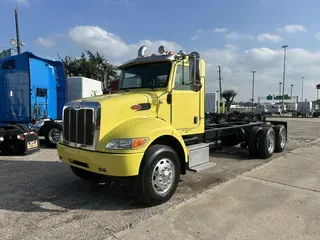 2020 Peterbilt 348