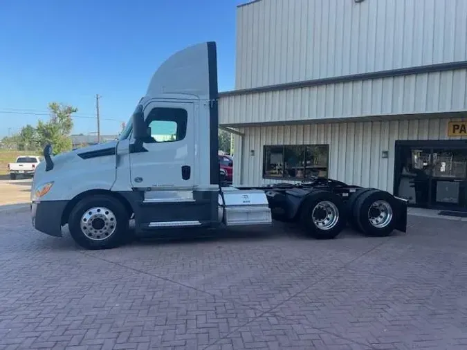 2020 Freightliner Cascadia