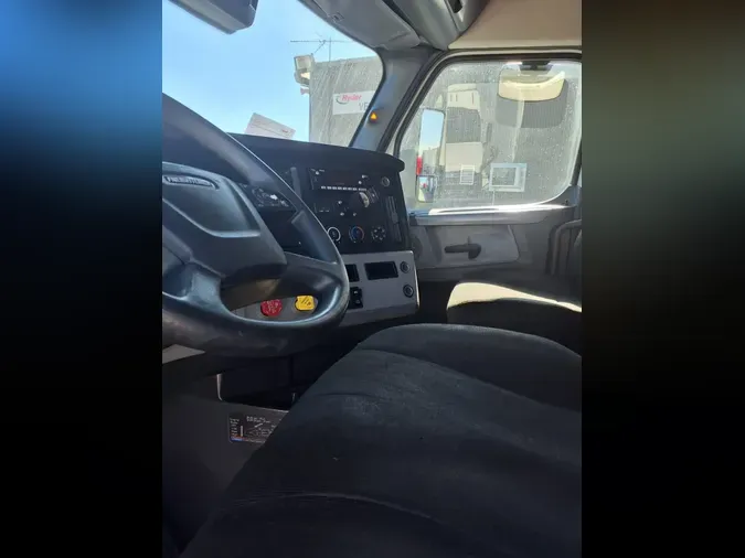 2022 FREIGHTLINER/MERCEDES NEW CASCADIA PX12664e0d70d40bbcfa8f00f0ceac0aeb40614