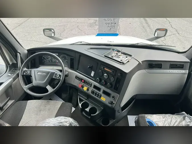 2020 Freightliner Cascadia