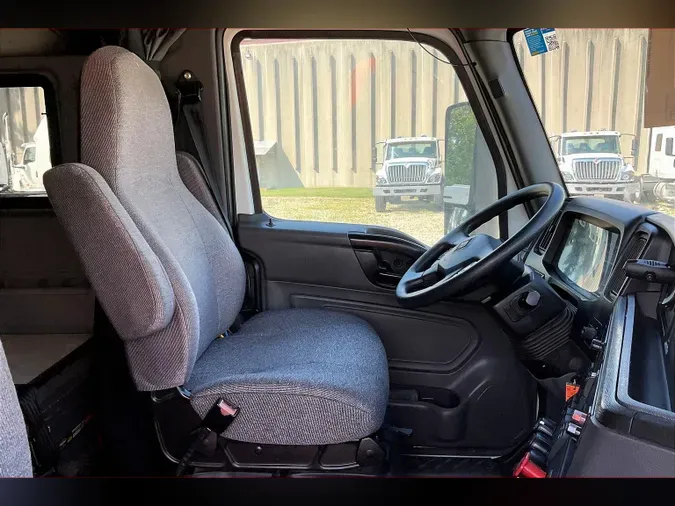 2022 INT LT625 6x4