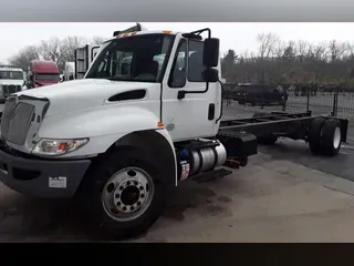 2019 NAVISTAR INTERNATIONAL 4300