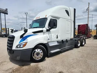 2021 FREIGHTLINER CASCADIA CA126