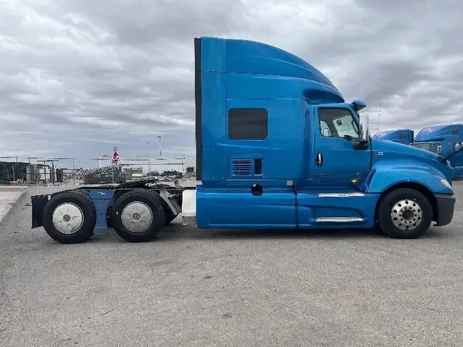 2019 International LT625