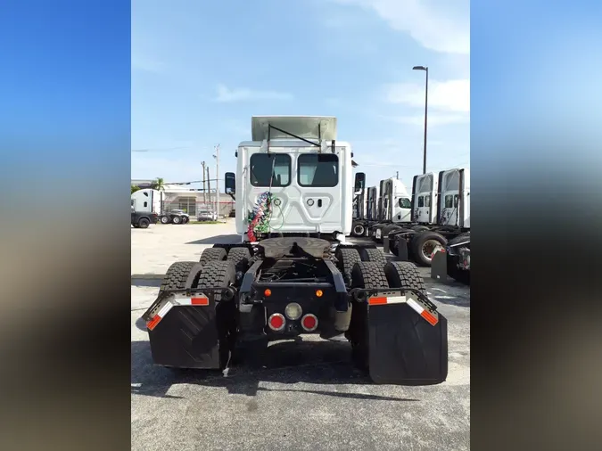 2019 FREIGHTLINER CASCADIA 125