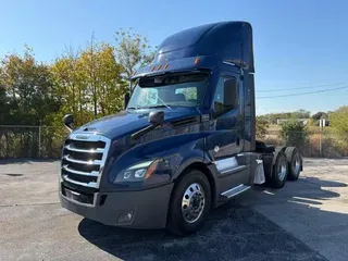 2022 Freightliner Cascadia