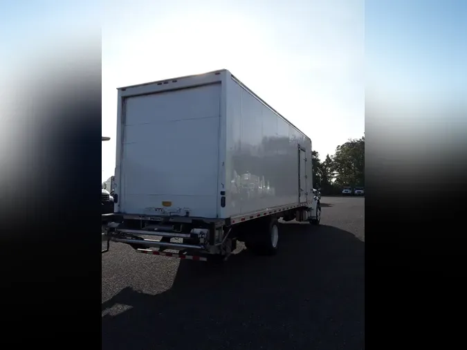 2018 FREIGHTLINER/MERCEDES M2 106