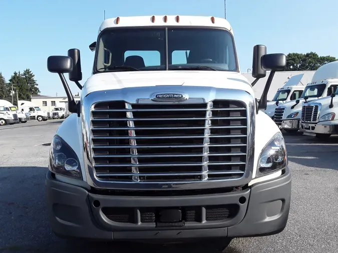 2018 FREIGHTLINER/MERCEDES CASCADIA 125