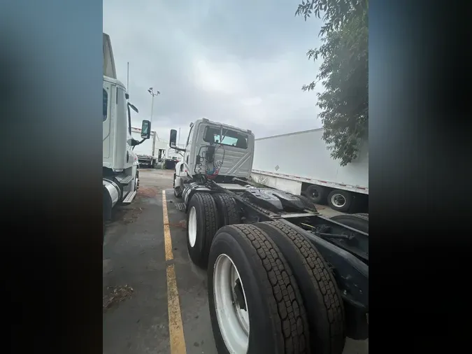 2019 NAVISTAR INTERNATIONAL LT625 DAYCAB T/A