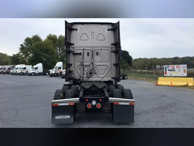 2024 Freightliner Cascadia 126e0f5a5768d4dbe161f600025c993a509