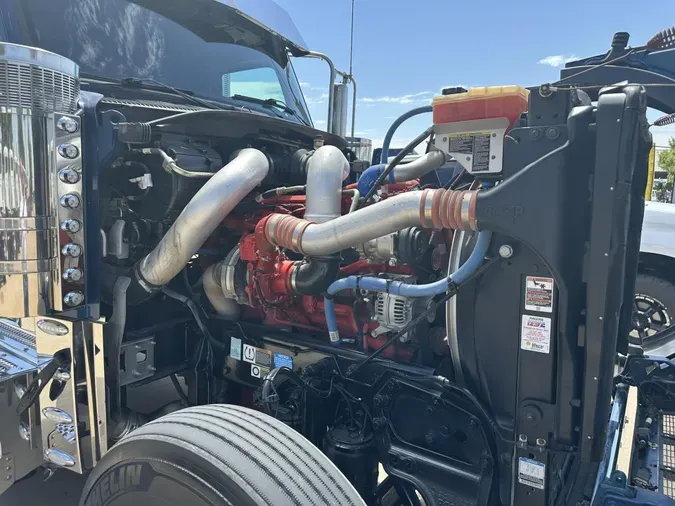 2025 Peterbilt 589e0f7b433570d2ab35bdf6609216386a3
