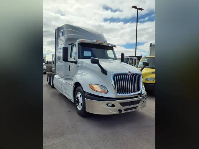 2020 NAVISTAR INTERNATIONAL LT625 SLPR CAB