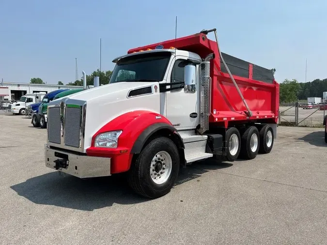 Kenworth T880