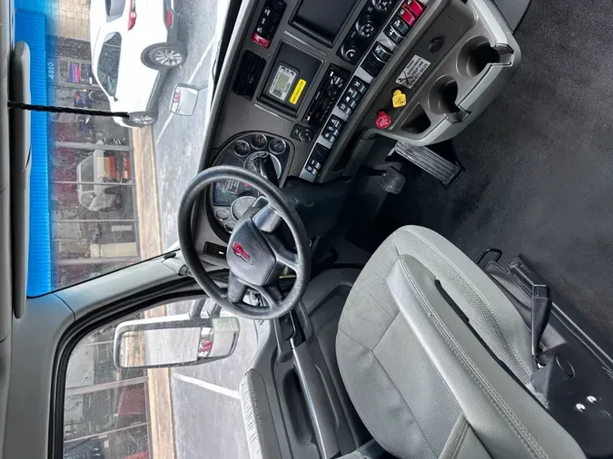 2019 KENWORTH T680