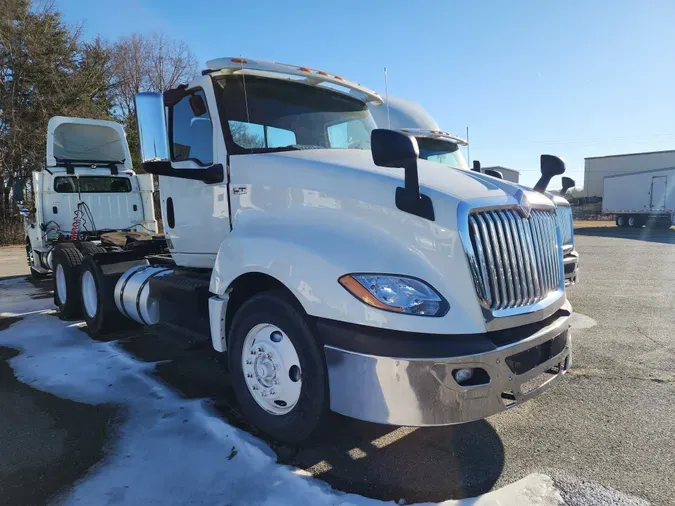 2018 NAVISTAR INTERNATIONAL LT625 DAYCAB T/A