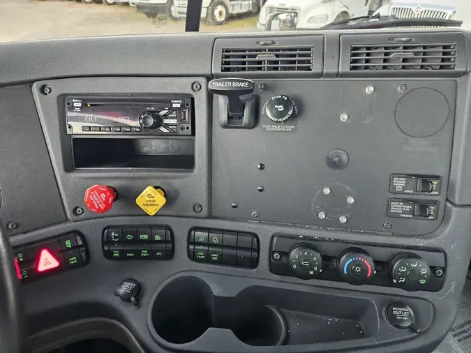 2019 FREIGHTLINER/MERCEDES CASCADIA 125
