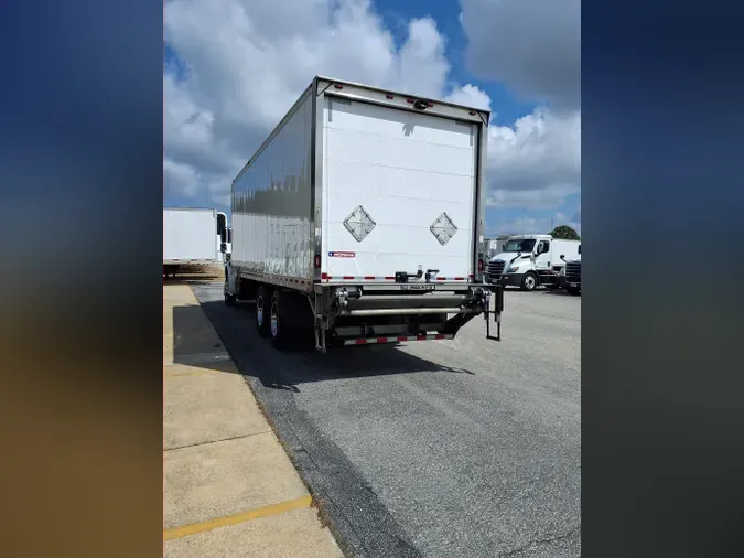 2019 FREIGHTLINER/MERCEDES M2 106