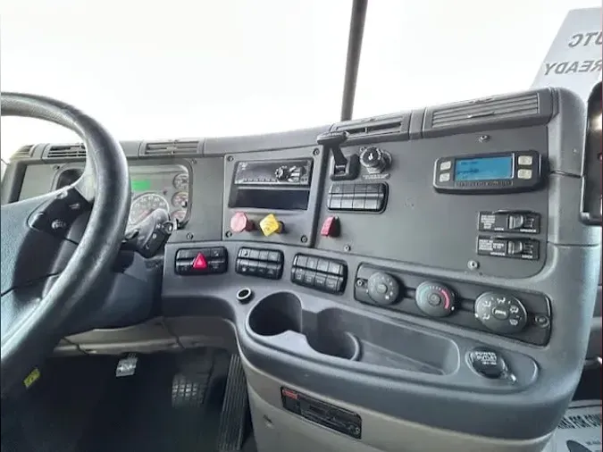 2019 FREIGHTLINER/MERCEDES CASCADIA 125