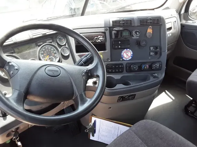 2020 FREIGHTLINER CASCADIA 125