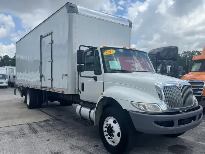 2019 NAVISTAR INTERNATIONAL 4300