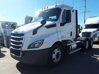 2019 FREIGHTLINER/MERCEDES NEW CASCADIA 116