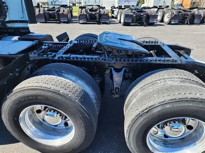 2021 INTERNATIONAL LT625