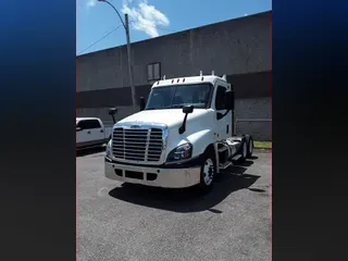 2017 FREIGHTLINER CASCADIA 125