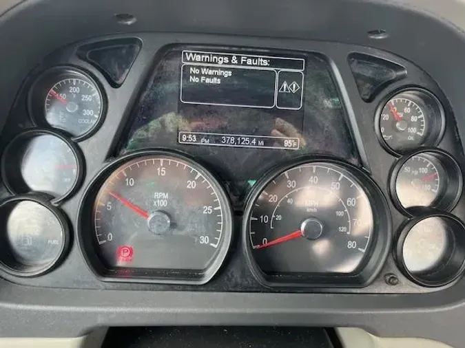 2020 Peterbilt 567