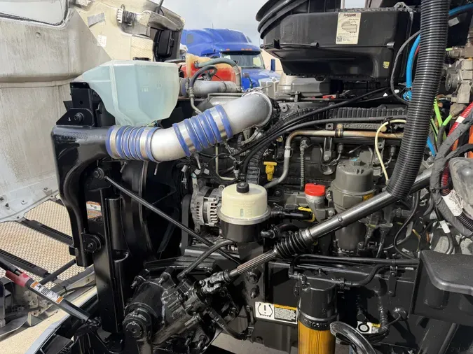 2019 Peterbilt 579e12303adf8c77b233c73575a567cd752