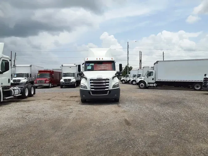 2020 FREIGHTLINER NEW CASCADIA PX12664