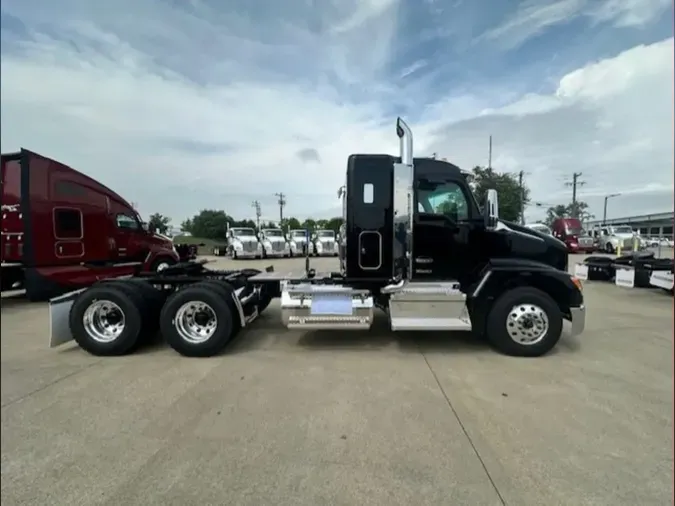 2025 Kenworth T680