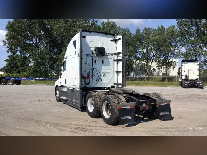 2023 Freightliner Cascadia 126