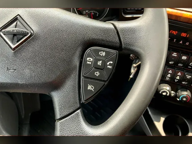 2022 INT LT625 6x4