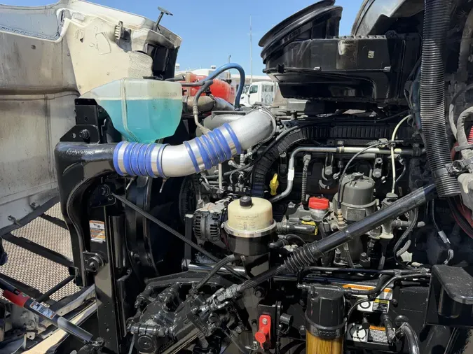 2021 Peterbilt 579e12bf5225756f2b0b2d3ea3e3a972772