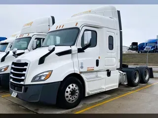 2022 FREIGHTLINER CASCADIA 116