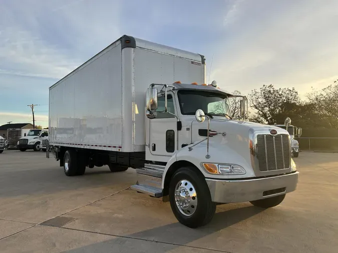 2019 Peterbilt 337