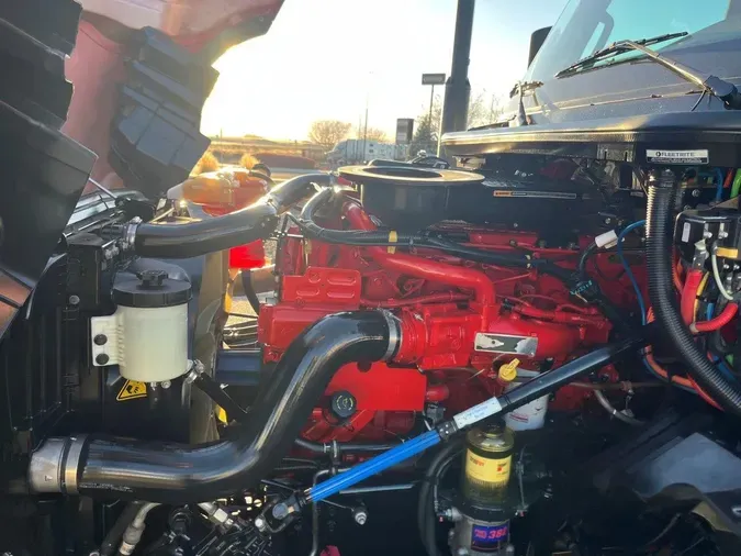 2022 International LT625