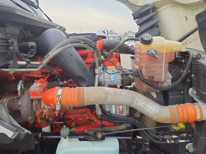 2019 NAVISTAR INTERNATIONAL LT625 DAYCAB T/Ae132386ab45ea79a46a720c083ebf7df