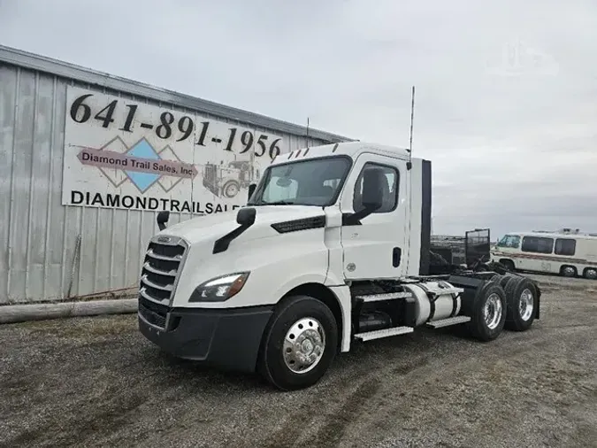 2020 FREIGHTLINER CASCADIA 126e1377ccffe1743a997338139feceef55