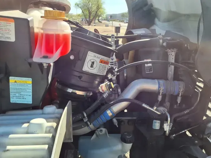 2019 FREIGHTLINER/MERCEDES M2 106