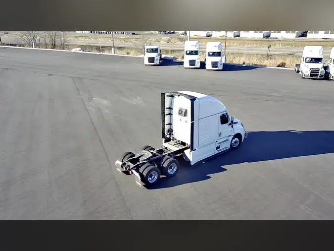 2025 Freightliner New Cascadia