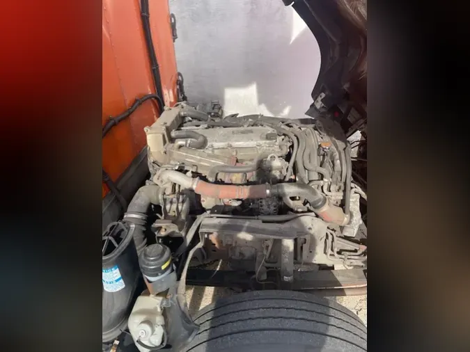 2019 ISUZU NQR