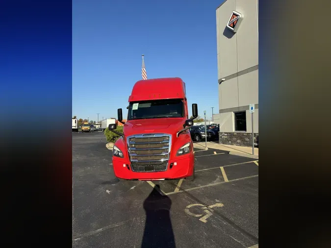 2020 Freightliner Cascadia