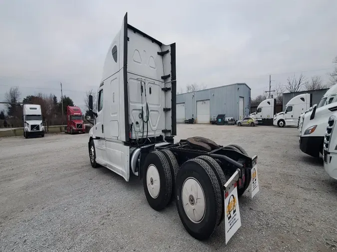 2023 FREIGHTLINER CASCADIA 126