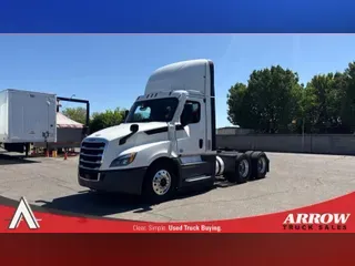 2022 INTERNATIONAL LT