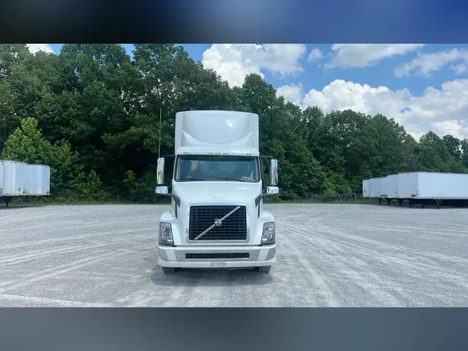 2016 Volvo VNL300