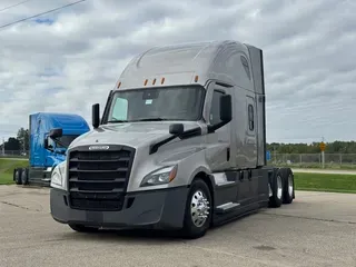 2022 FREIGHTLINER Cascadia 126