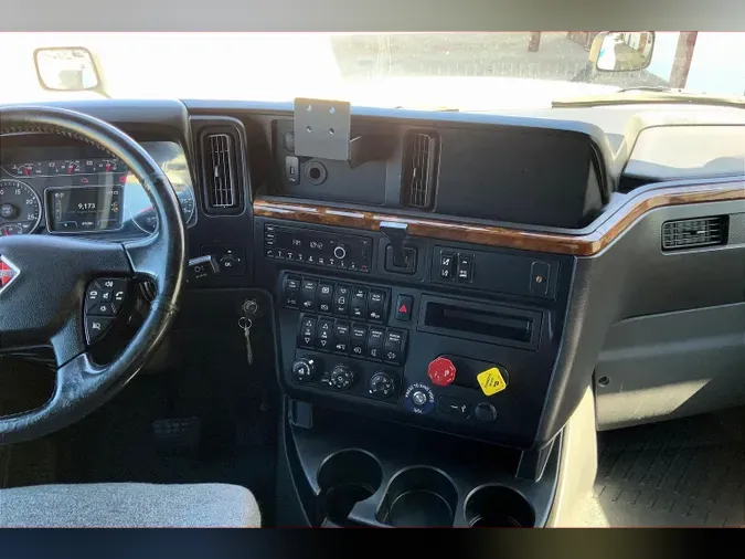 2021 INT LT625 6x4
